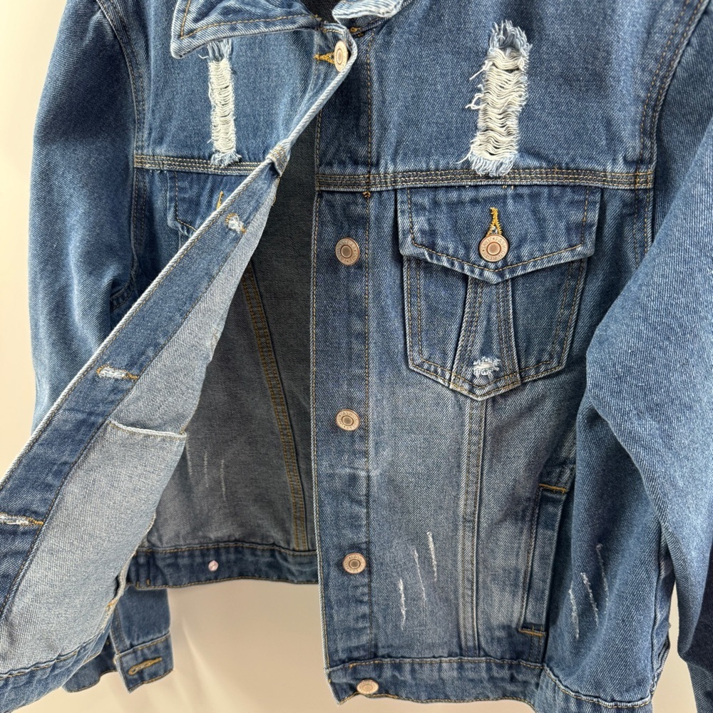 🧸 Brandless Large Medium Wash Distressed Denim Jacket - Picture 4 of 8